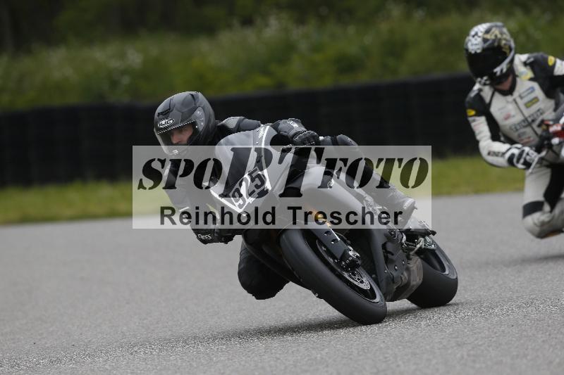 /Archiv-2024/13 22.04.2024 Plüss Moto Sport ADR/Freies Fahren/925